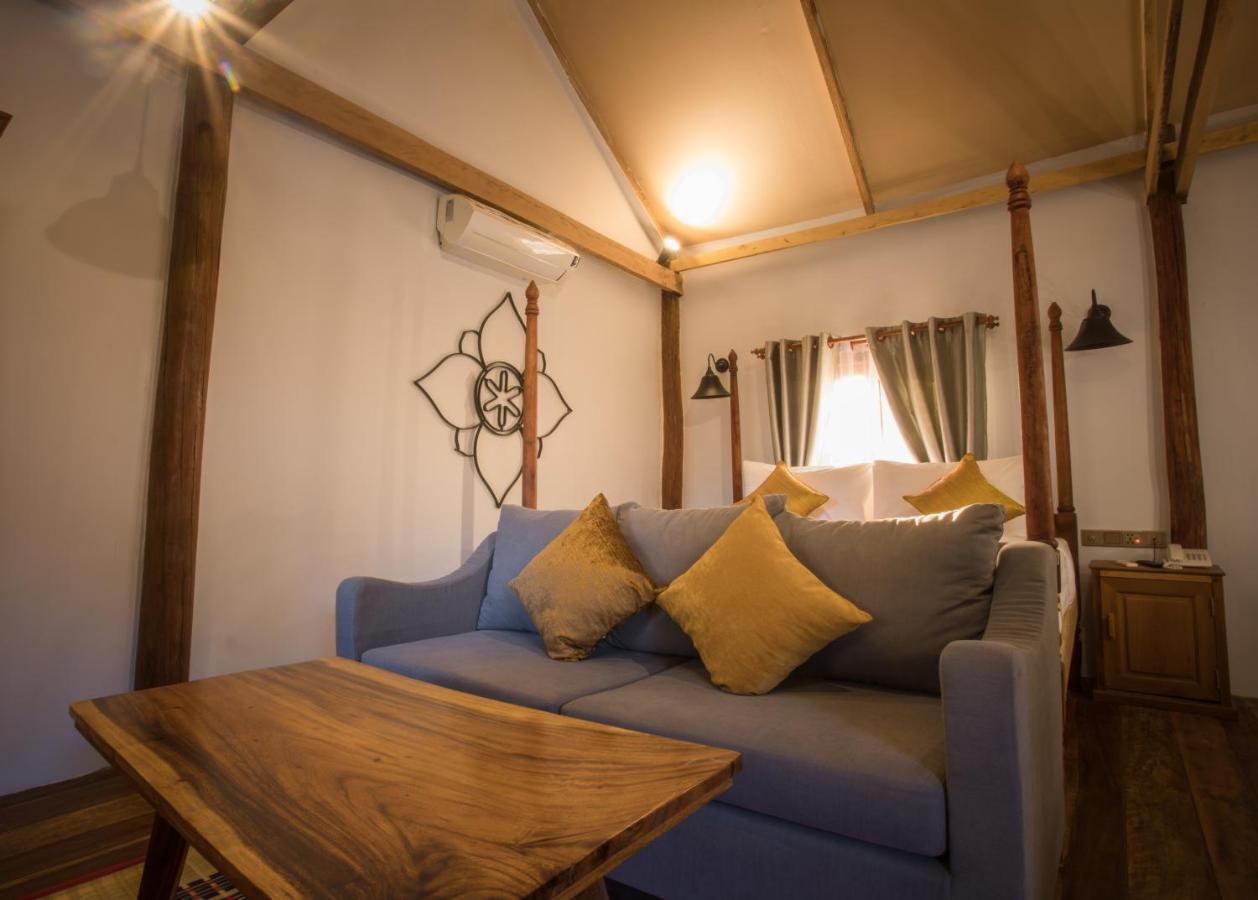 Отель The Wood Family Retreat Phumi Trapeang Rung Экстерьер фото